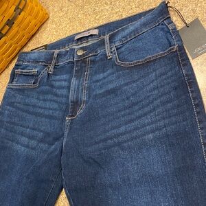 NWT Joe’s Jeans The Brixton Straight + Narrow Size 34